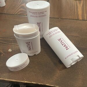 Native Deodorant Blackberry & Green Tea
